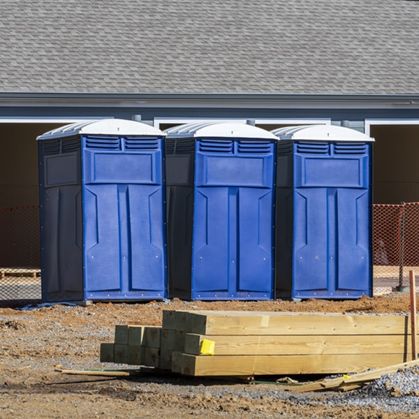 how can i report damages or issues with the portable toilets during my rental period in Wheatfield MI